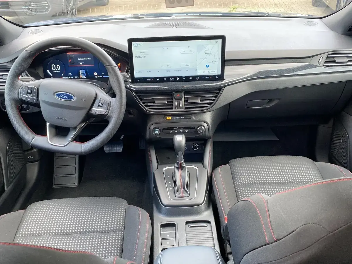 Gebraucht Ford Focus ST-Line X 155 PS (114 kW) 2024 Blau Kombi