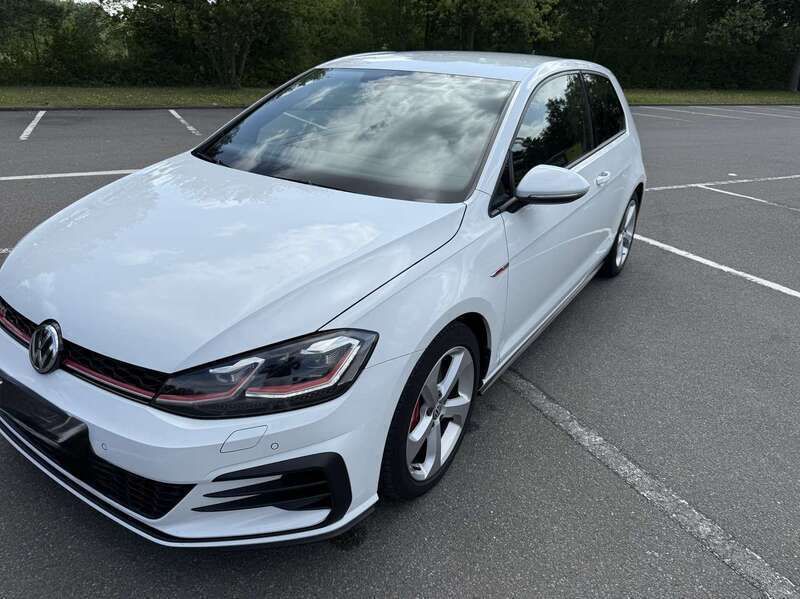 Weiß Gebraucht 2018 VW Golf VII GTI Limousine | 16.800 € (Superpreis) - Bild 1/4
