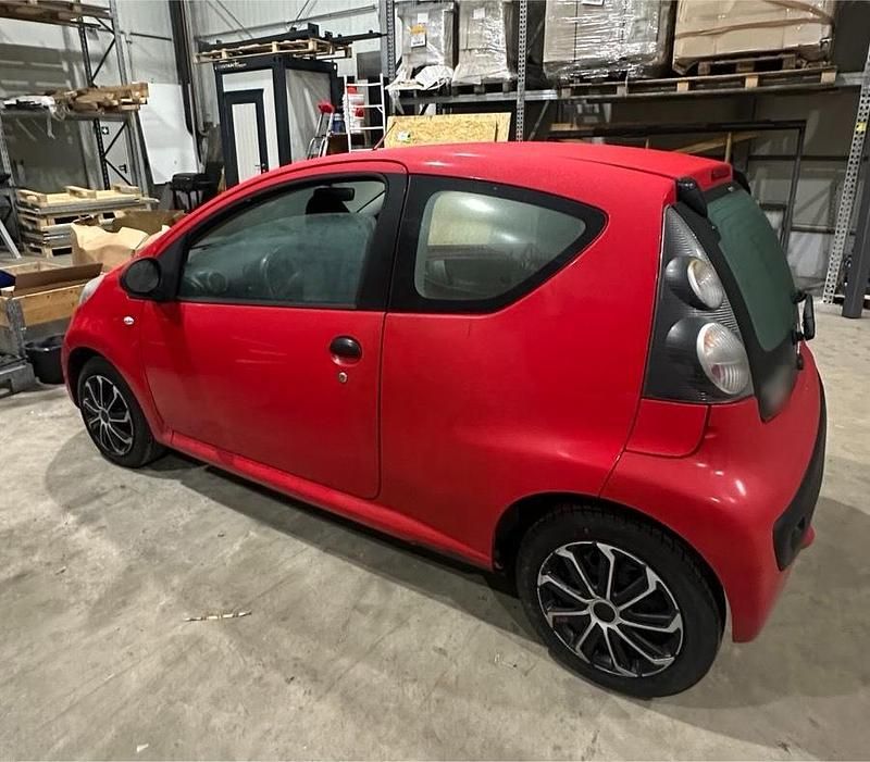 Gebraucht Citroën C1 68 PS (50 kW) 2010 Rot Kleinwagen