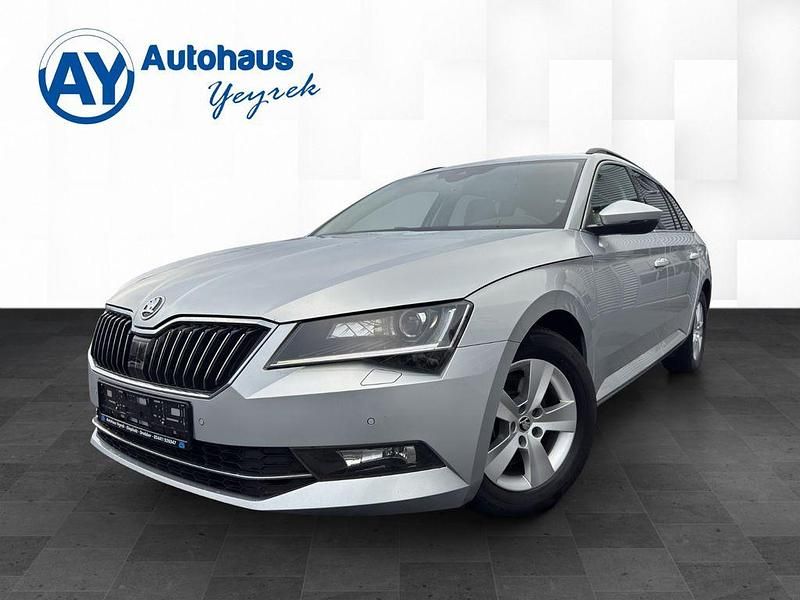 Silber Gebraucht 2018 Skoda Superb Ambition Kombi | 16.850 € (Fairer Preis) - Bild 1/4