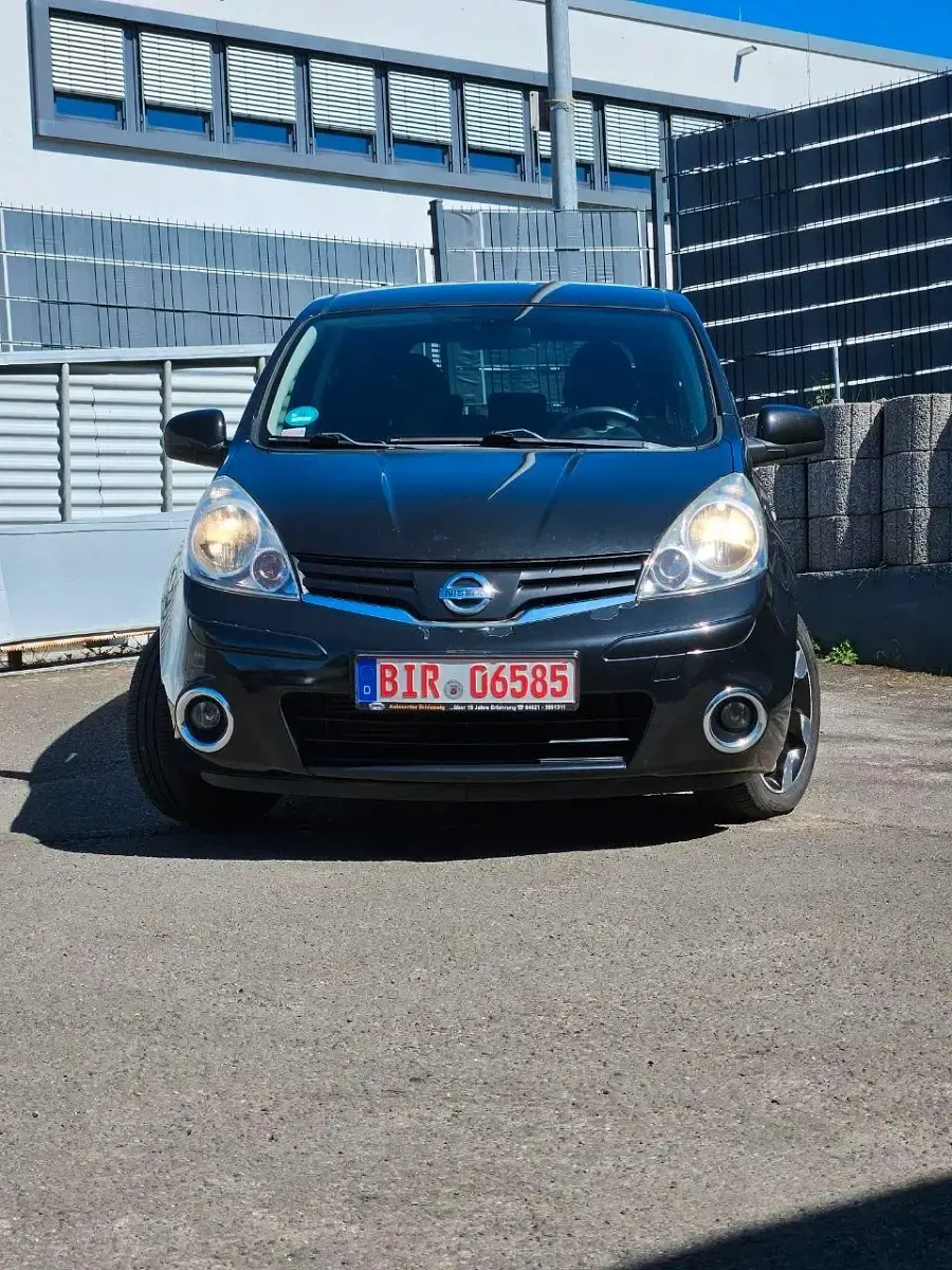 Gebraucht Nissan Note 90 PS (66 kW) 2013 Schwarz Kleinwagen