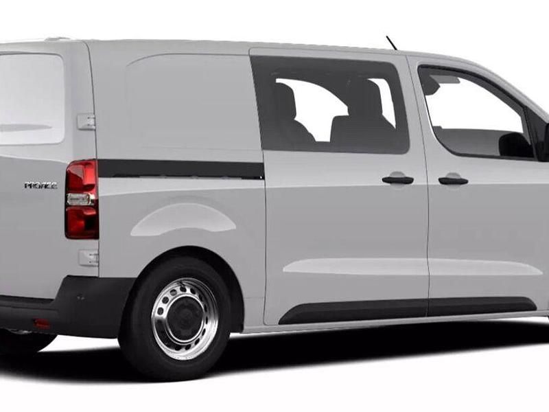 Neu Toyota Proace Verso 144 PS (105 kW) 2026 Icy white Kombi