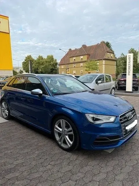 Gebraucht Audi S3 Sport 300 PS (220 kW) 2015 Blau Limousine