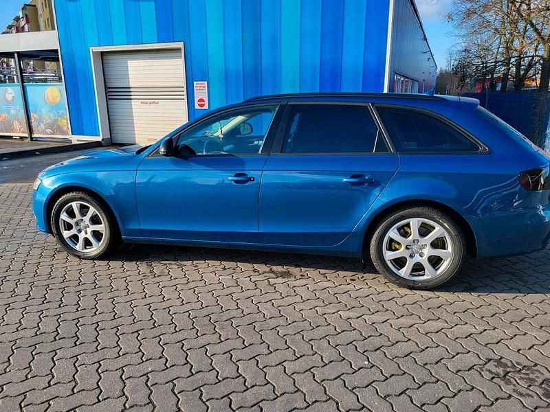 Gebraucht Audi A4 2008 Blau Limousine
