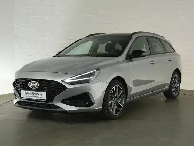 Gebraucht Hyundai i30 Advantage 140 PS (102 kW) 2025 Shimmering silver Kombi