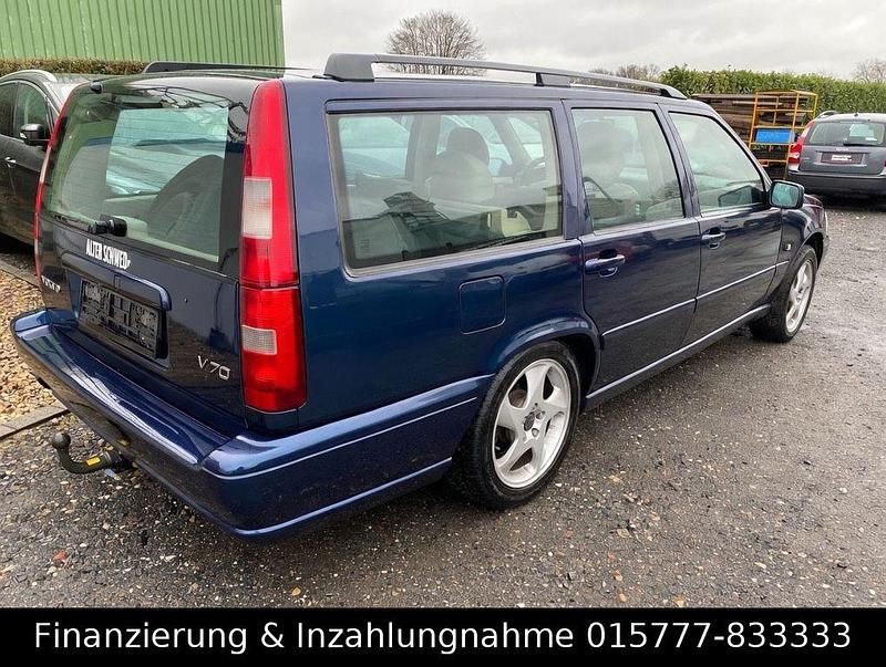 Gebraucht Volvo V70 170 PS (125 kW) 2000 Blau Kombi