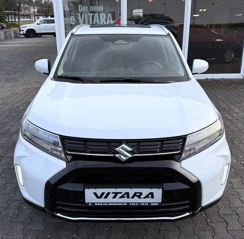 Neu Suzuki Vitara Comfort+ 110 PS (80 kW) 2026 Cool white pearl metallic SUV