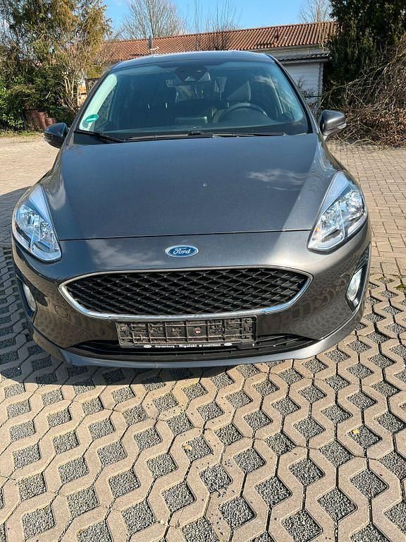 Gebraucht Ford Fiesta Titanium 86 PS (63 kW) 2017 Grau Limousine