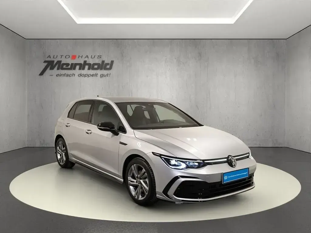 Gebraucht VW Golf VIII R-line 131 PS (96 kW) 2024 Reflexsilber metallic Limousine