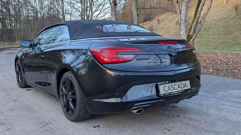 Usata Opel Cascada 165 CV (121 kW) 2013 Nero Cabrio