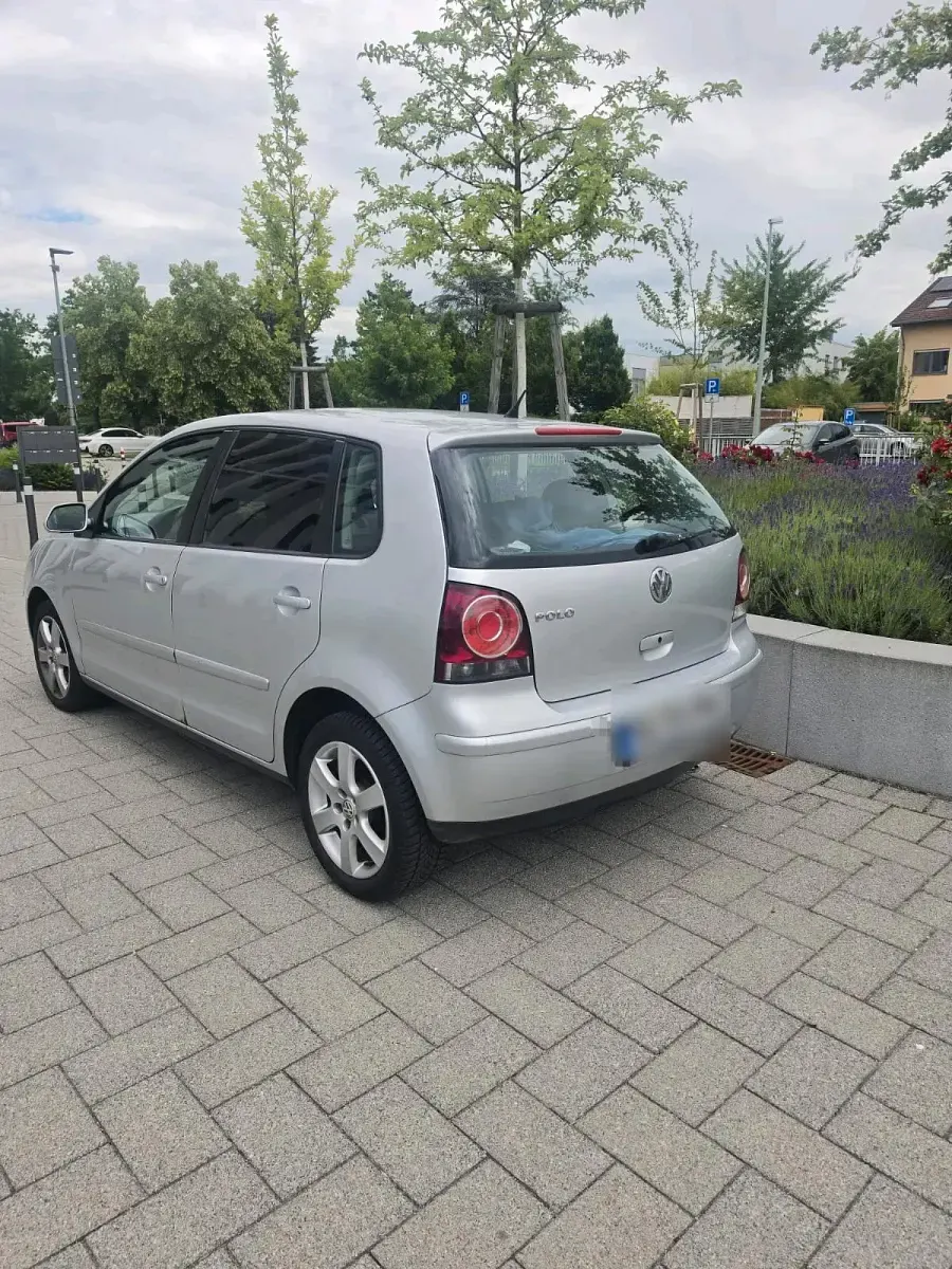 Gebraucht VW Polo 80 PS (58 kW) 2007 Grau Kleinwagen