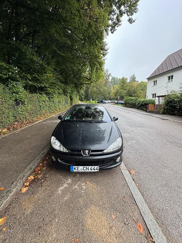 Gebraucht Peugeot 206 CC Quiksilver 109 PS (80 kW) 2005 Schwarz Cabrio