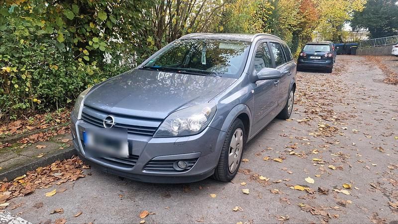 Grau Gebraucht 2005 Opel Astra Kombi | 1.999 € (Guter Preis) - Bild 1/4