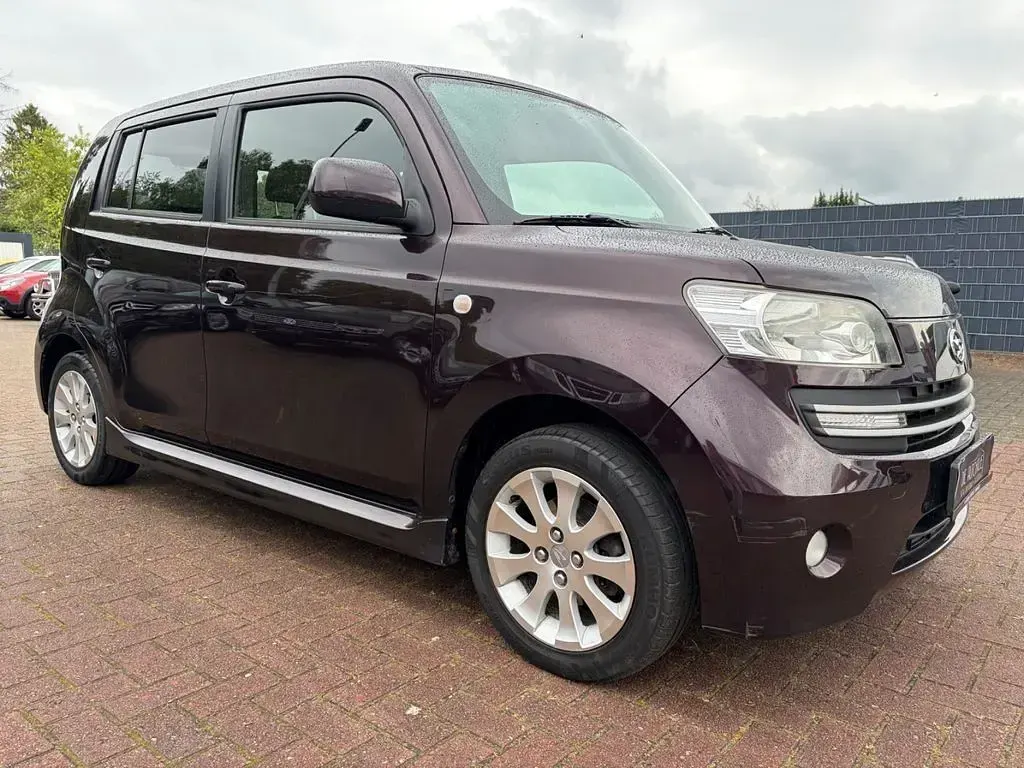 Gebraucht Daihatsu Materia 91 PS (66 kW) 2008 Violett Van / Kleinbus