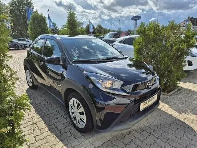 Schwarz Gebraucht 2024 Toyota Aygo Business Edition Kleinwagen | 14.790 € (Fairer Preis) - Bild 1/4