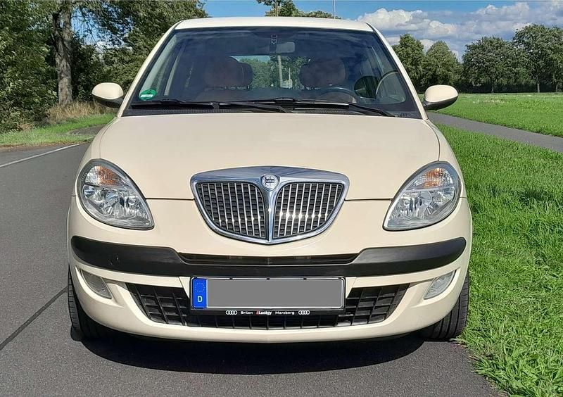 Gebraucht Lancia Ypsilon 95 PS (69 kW) 2004 Beige Kleinwagen