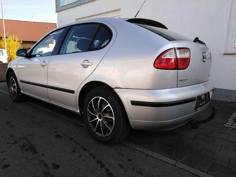 Gebraucht Seat Leon Stella 110 PS (80 kW) 2004 Silber Limousine