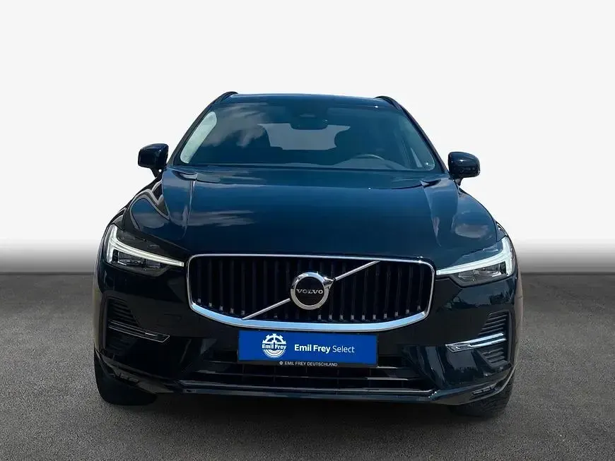 Gebraucht Volvo XC60 Core 197 PS (144 kW) 2023 Onyx black metallic SUV