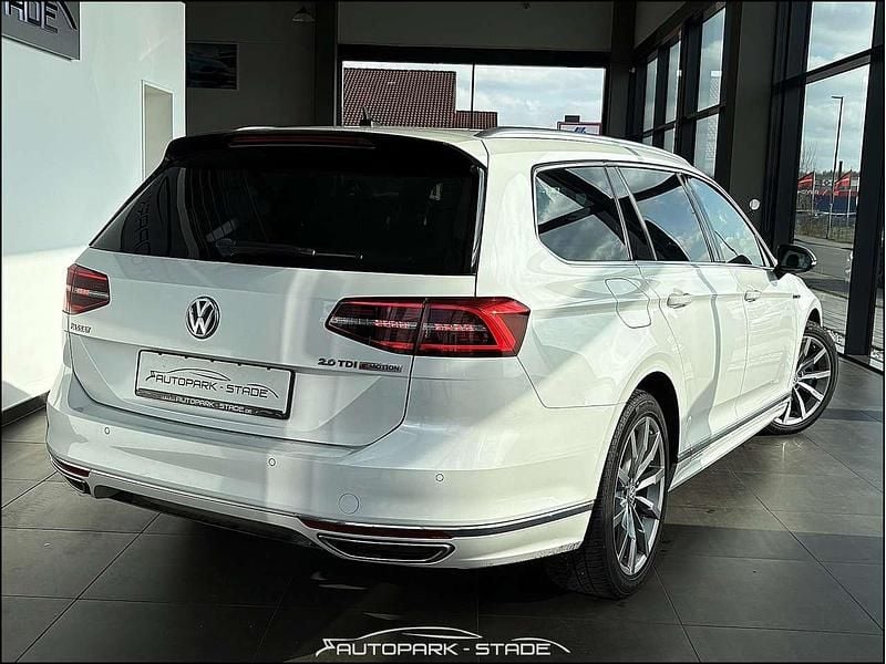 Gebraucht VW Passat R-line 239 PS (175 kW) 2016 Weiß Kombi
