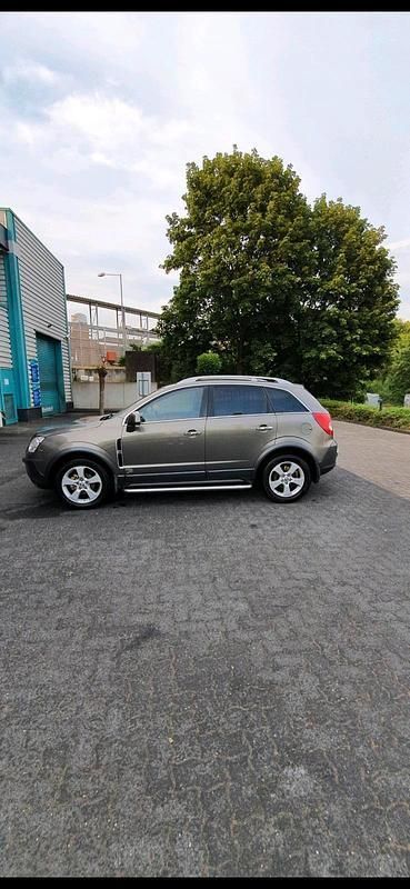 Braun Gebraucht 2007 Opel Antara Cosmo SUV | 4.000 € (Etwas zu teuer) - Bild 1/4