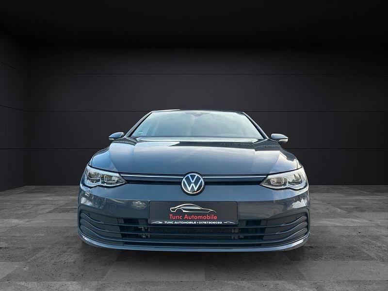 Gebraucht VW Golf VIII Active 150 PS (110 kW) 2022 Grau Limousine