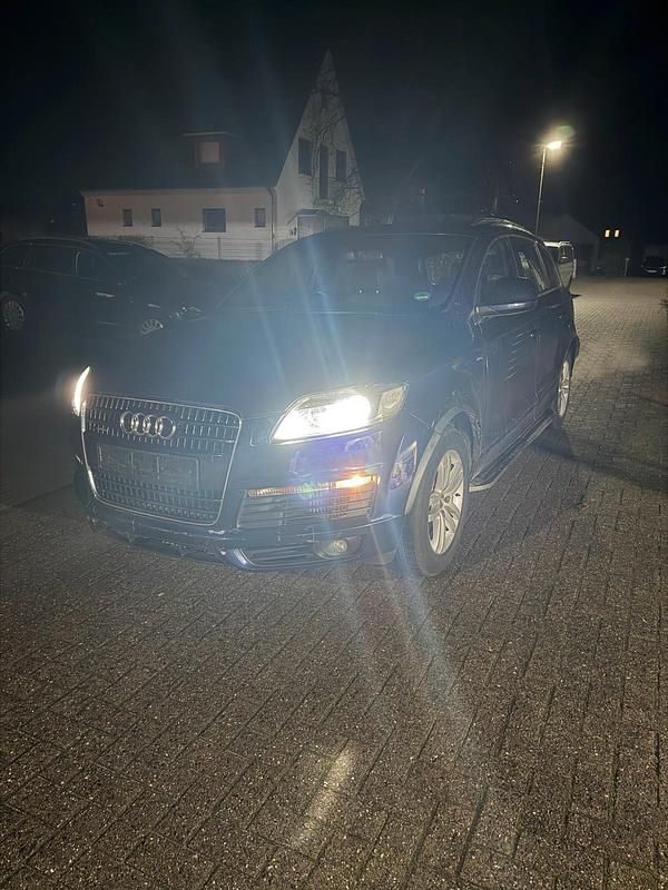 Blau Gebraucht 2006 Audi Q7 S-Line SUV | 6.250 € (Guter Preis) - Bild 1/4