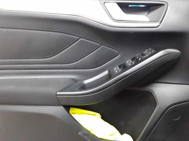 Gebraucht Ford Focus Titanium X 155 PS (114 kW) 2023 Agate black metallic Kombi