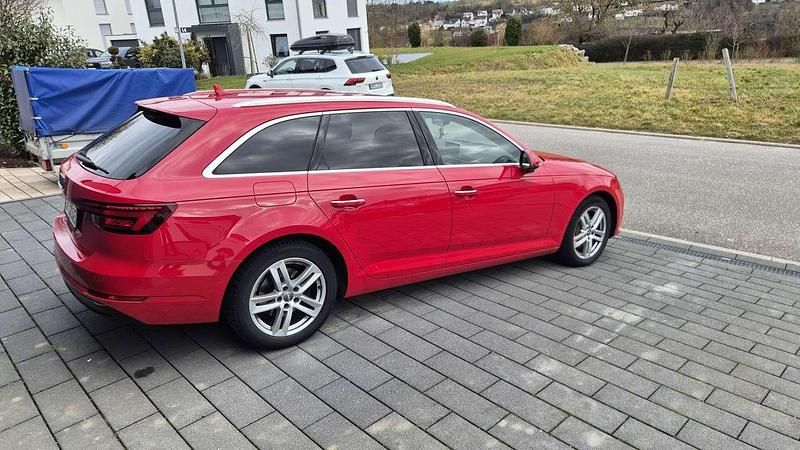 Gebraucht Audi A4 Design 190 PS (139 kW) 2018 Rot Kombi