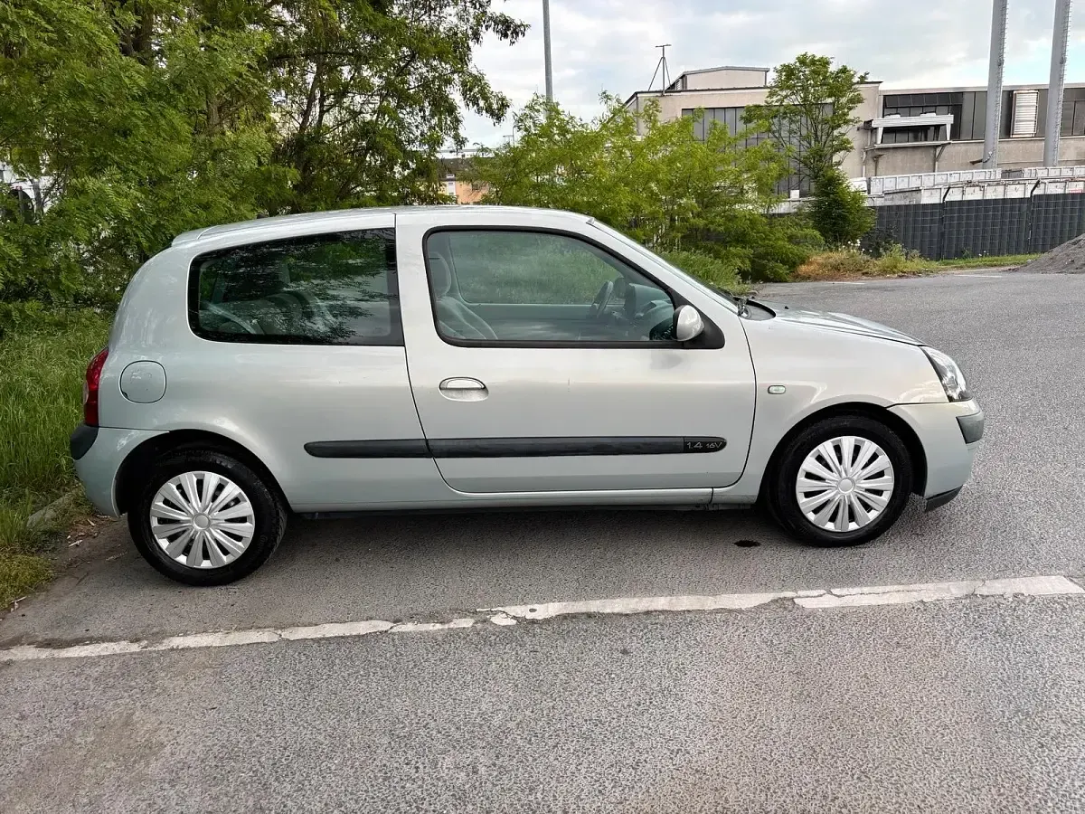 Gebraucht Renault Clio II Campus 98 PS (72 kW) 2007 Kleinwagen
