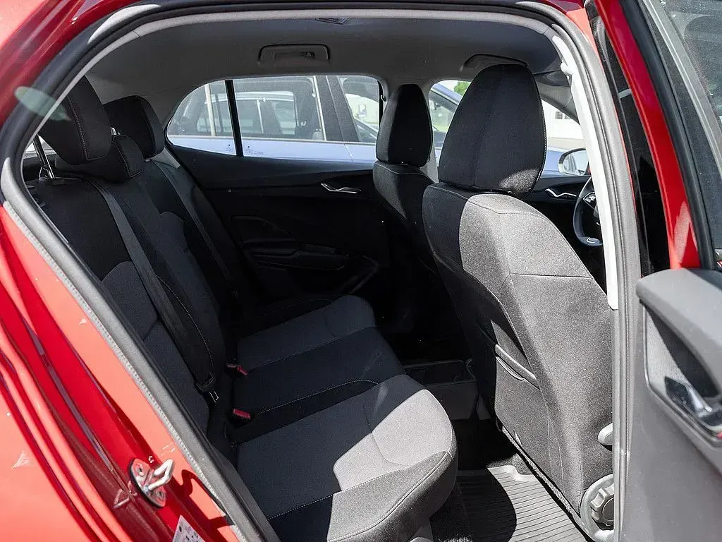 Gebraucht Skoda Fabia Ambition 80 PS (58 kW) 2023 Velvet rot Kleinwagen