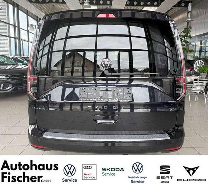Gebraucht VW Caddy Style 122 PS (89 kW) 2023 Deep black perleffekt Van / Kleinbus