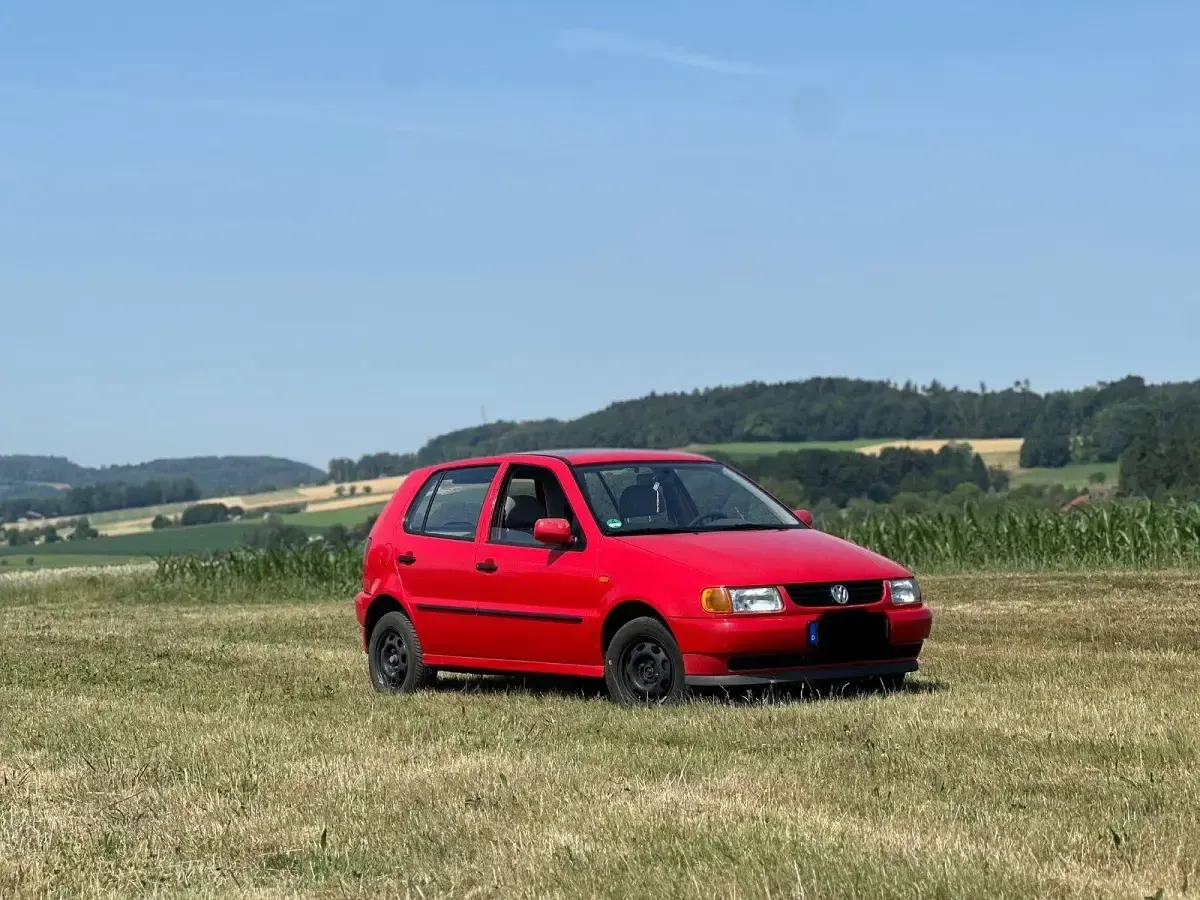 Gebraucht VW Polo Basis 50 PS (36 kW) 1999 Rot Limousine