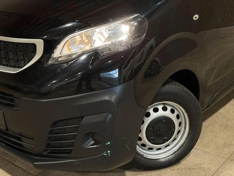 Gebraucht Peugeot Expert 122 PS (89 kW) 2017 Schwarz Van
