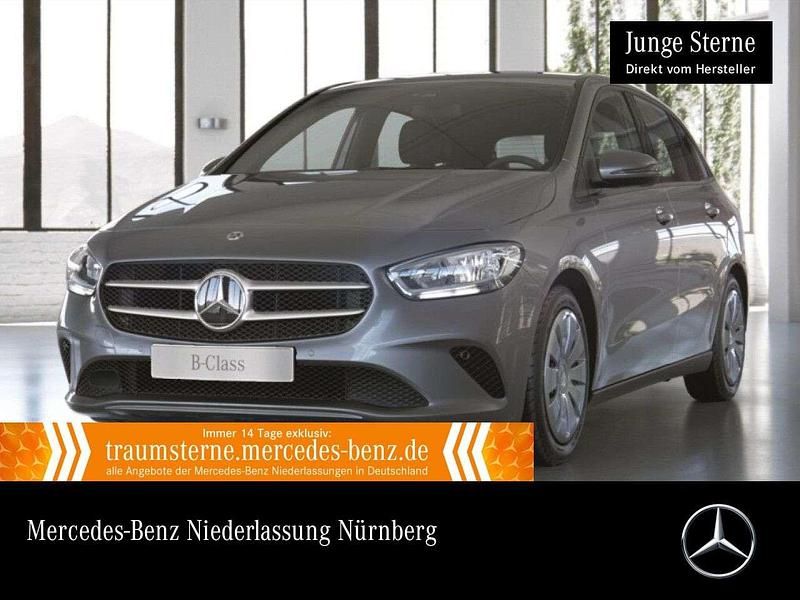 Grau Gebraucht 2021 Mercedes B250e Advanced Van / Kleinbus | 23.990 € (Guter Preis) - Bild 1/3