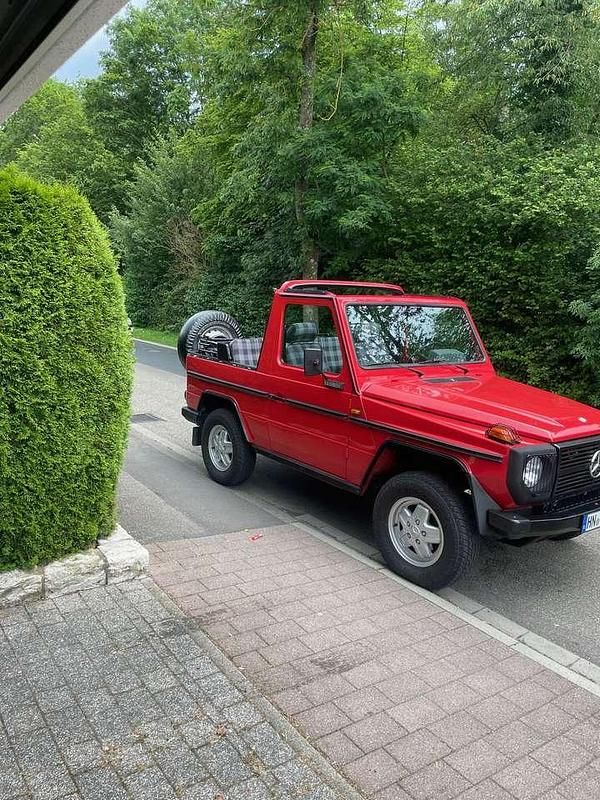 Usata Mercedes E250 91 CV (66 kW) 1985 Rosso Cabrio