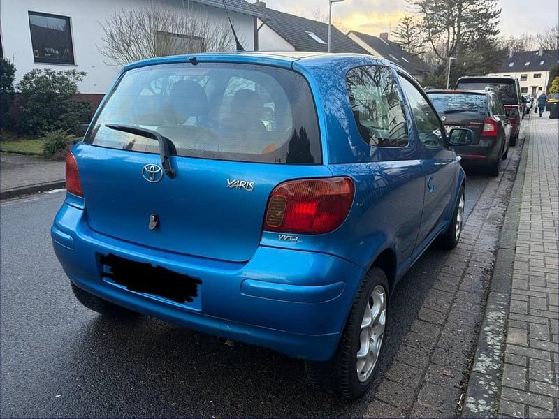 Gebraucht Toyota Yaris 87 PS (63 kW) 2003 Blau Kleinwagen