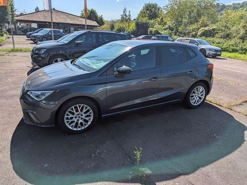Gebraucht Seat Ibiza FR 116 PS (85 kW) 2024 Magnetic grau Kleinwagen