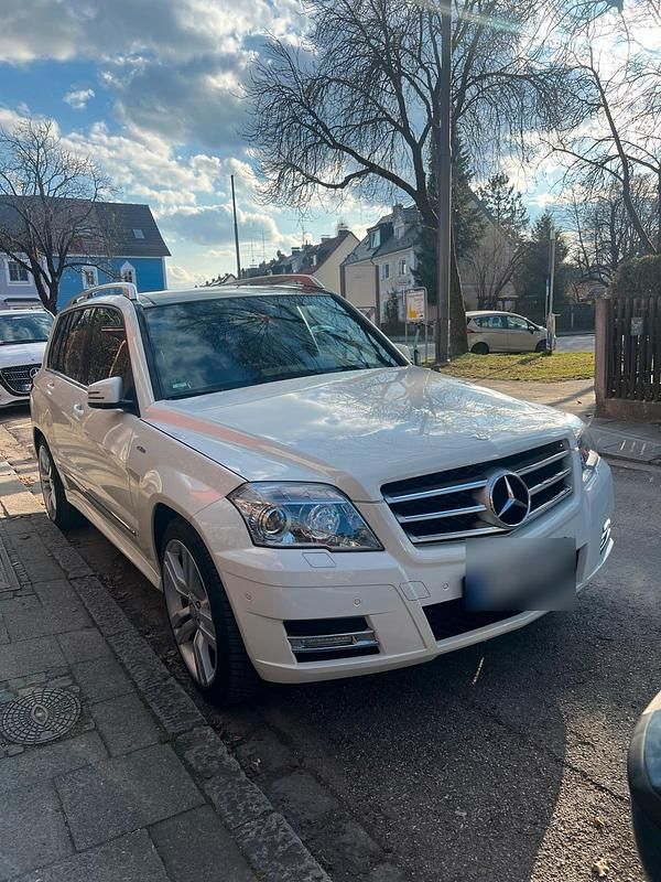 Gebraucht Mercedes GLK250 204 PS (150 kW) 2011 Weiß SUV