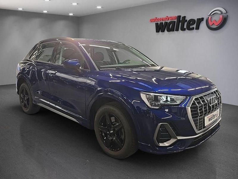 Gebraucht Audi Q3 S-Line 190 PS (139 kW) 2024 Blau SUV