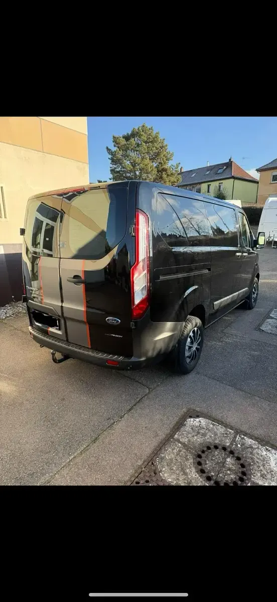 Gebraucht Ford Transit Custom 105 PS (77 kW) 2019 Schwarz Van / Kleinbus