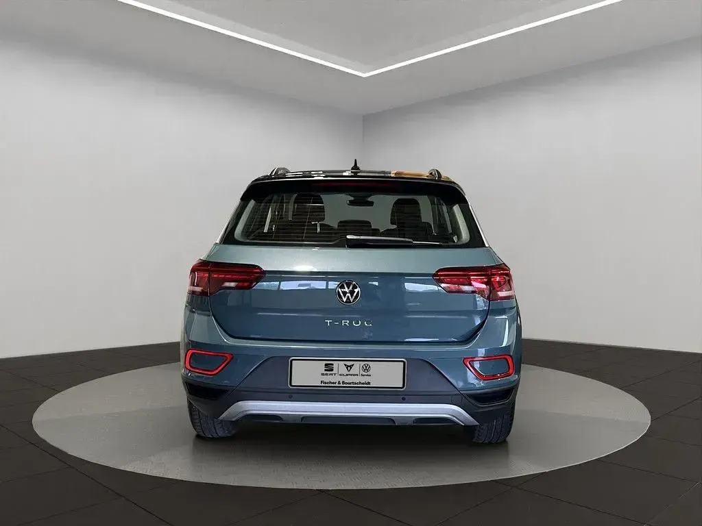 Gebraucht VW T-Roc Life 150 PS (110 kW) 2025 Petroleum blue SUV