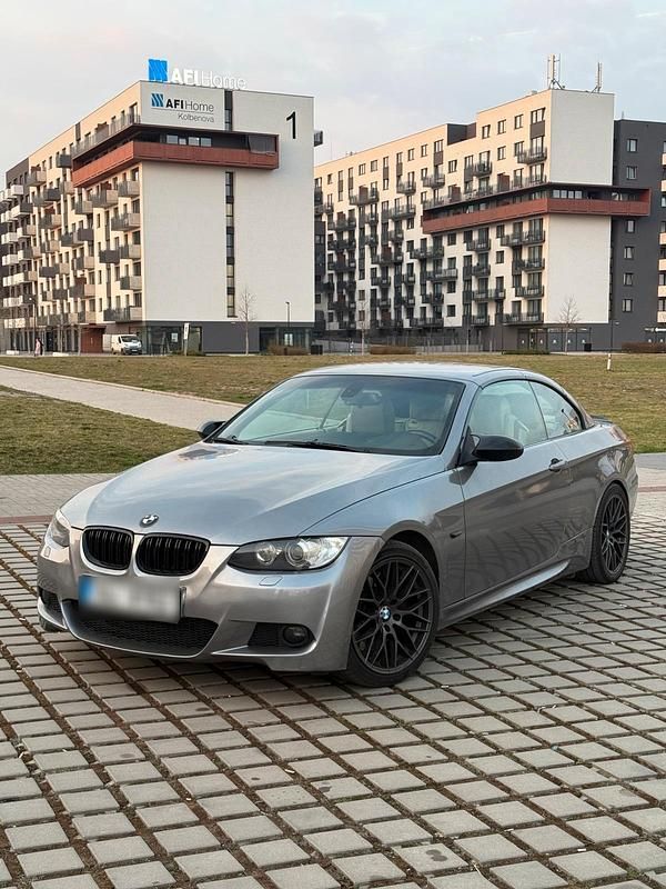 Gebraucht BMW 330 Cabriolet 231 PS (169 kW) 2007 Grau Cabrio