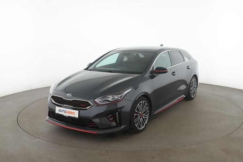 Grau Gebraucht 2021 Kia ProCeed Kleinwagen | 23.180 € (Fairer Preis) - Bild 1/3