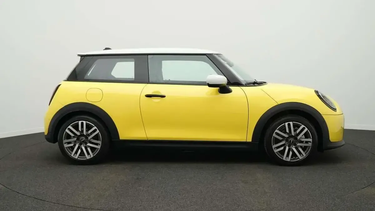 Gebraucht Mini Cooper S Classic 204 PS (150 kW) 2025 Gelb Kleinwagen