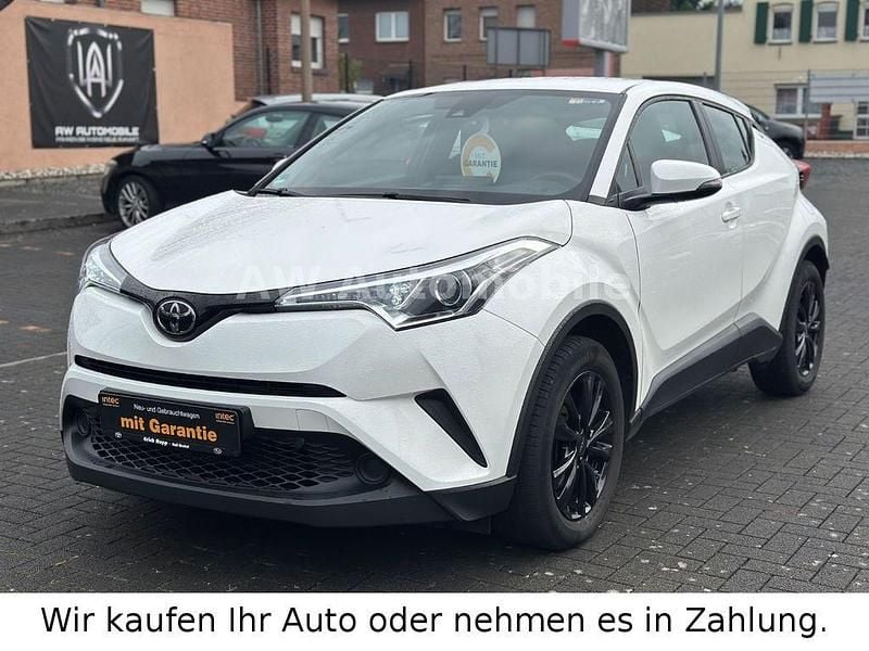 Weiß Gebraucht 2019 Toyota C-HR Basis SUV | 13.000 € (Superpreis) - Bild 1/4