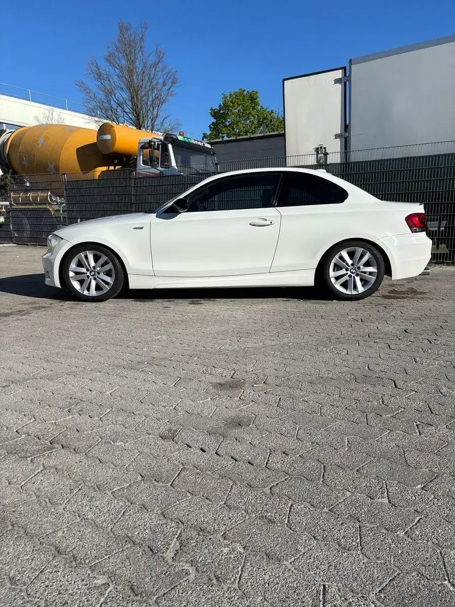 Używany BMW 125 Coupé M Performance 218 KM (160 kW) 2007 Biały Coupe