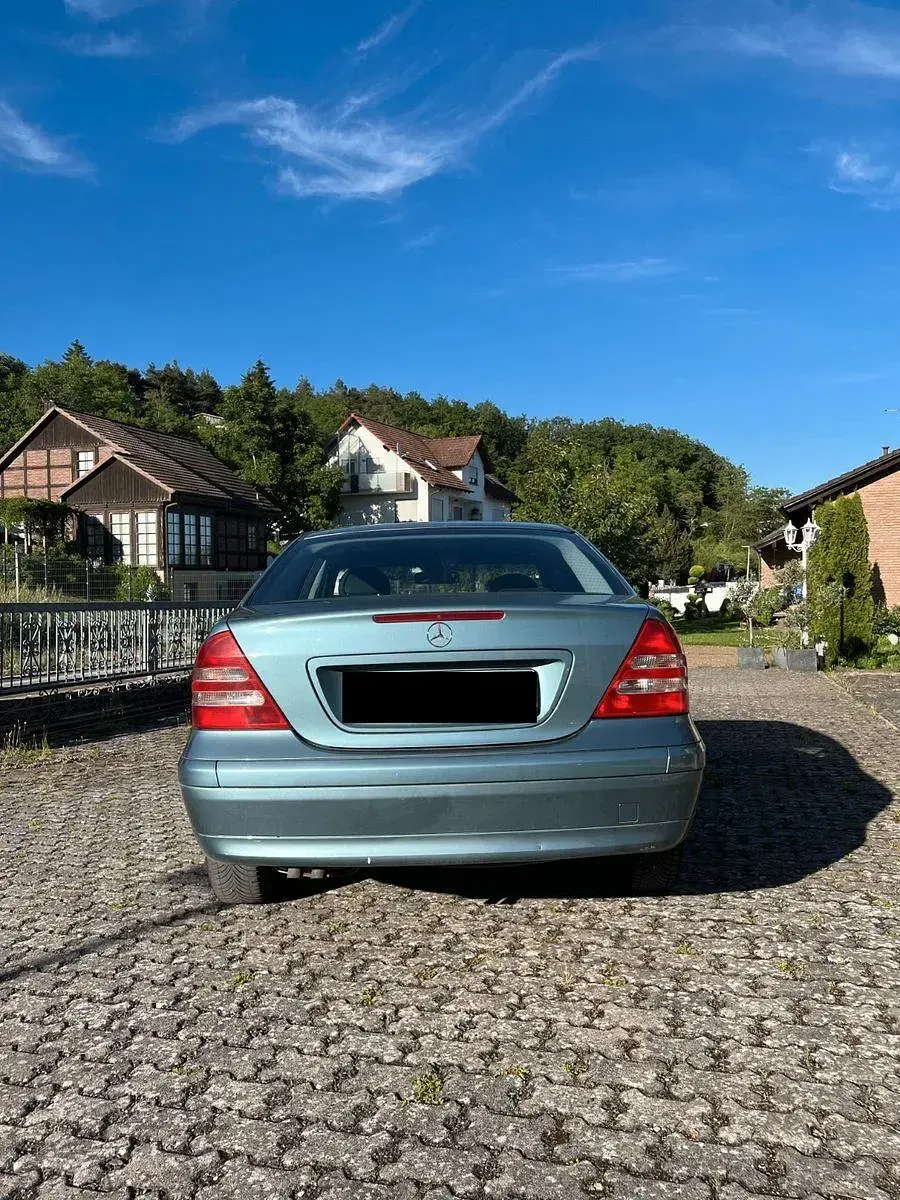 Gebraucht Mercedes C180 Classic 129 PS (94 kW) 2001 Blau Limousine