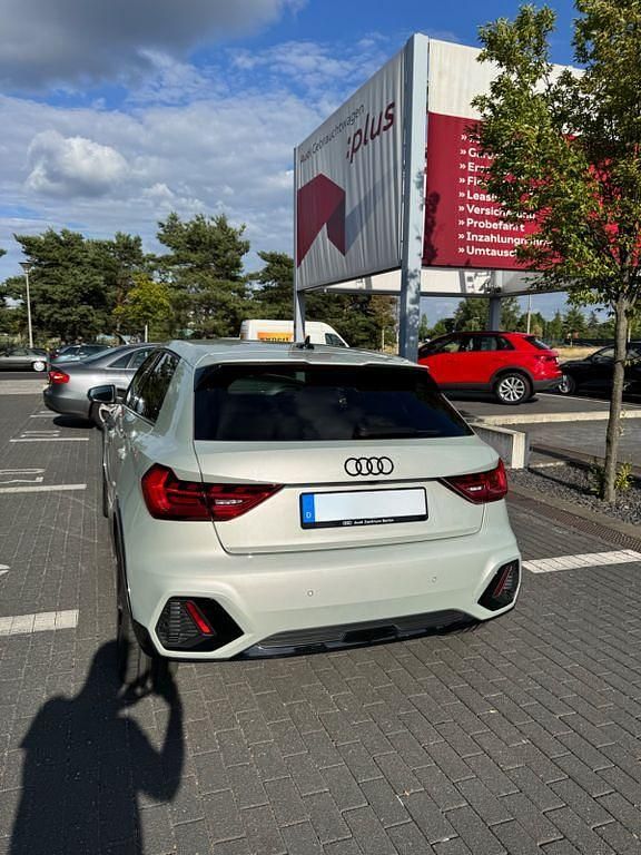 Gebraucht Audi A1 S-Line 150 PS (110 kW) 2023 Silber SUV