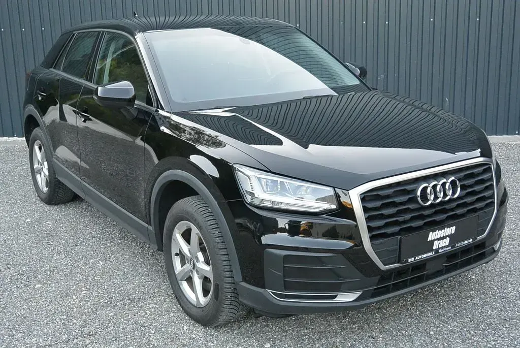 Gebraucht Audi Q2 Basis 150 PS (110 kW) 2017 Schwarz SUV