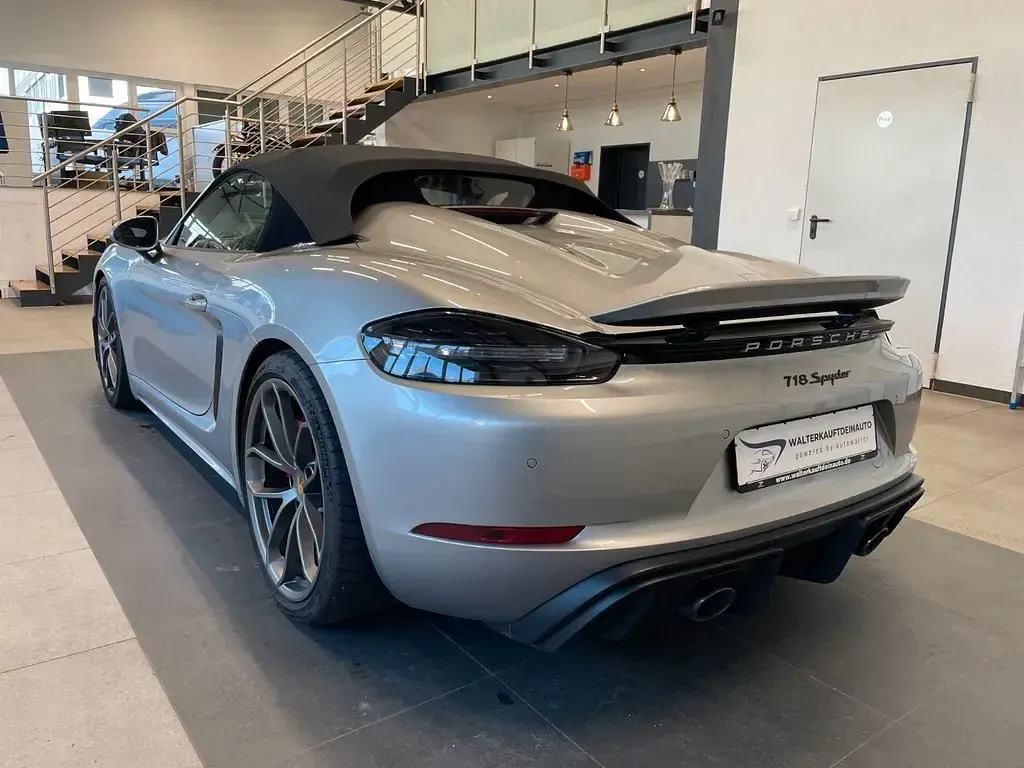 Gebraucht Porsche 718 Spyder Chrono 420 PS (308 kW) 2020 Silber Cabrio